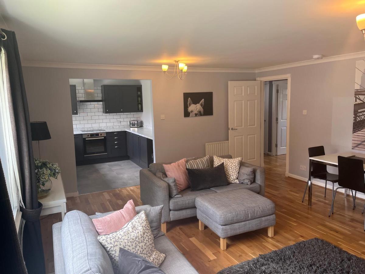Flat Two, 212 Eaglesham Road, East Kilbride, Глазго Экстерьер фото